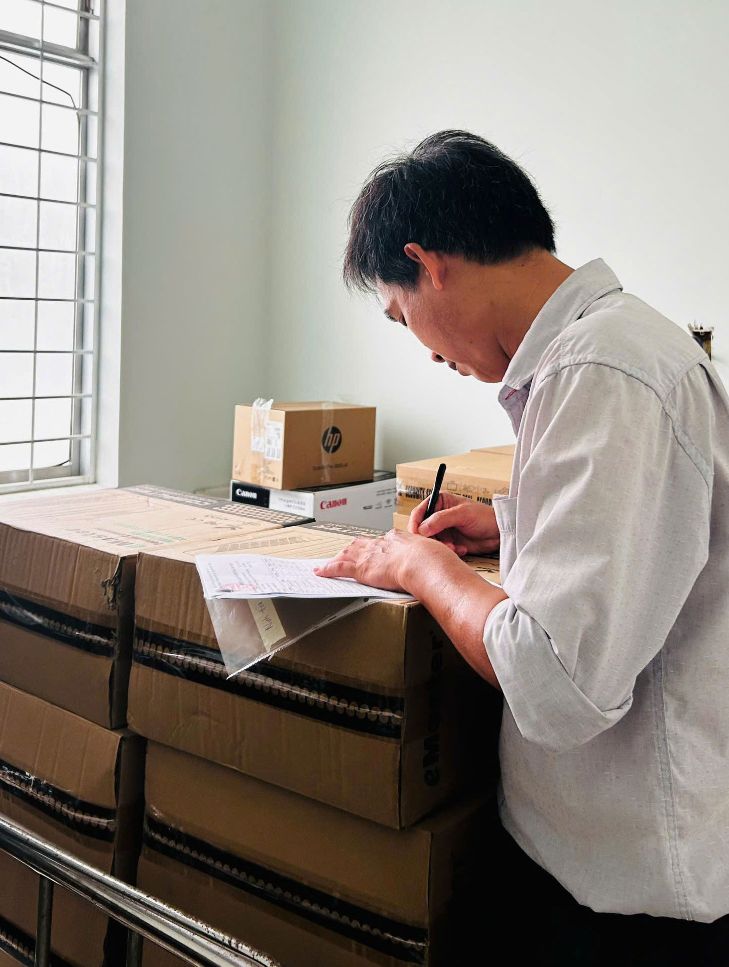 Hoàn Thành Bàn Giao Máy Tính, Máy In, Linh Kiện Cho Bệnh Viện Đa Khoa Chuyên Nghiệp #1